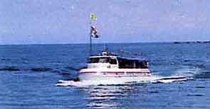 水中展望船 「ニューしゃこたん号!」